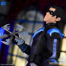 Mezco One:12 Collective Nightwing