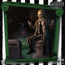 Mezco - ONE:12 COLLECTIVE Beetlejuice - Pre order