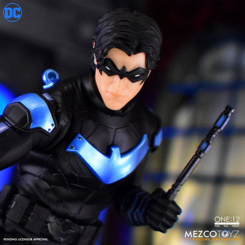 Mezco One:12 Collective Nightwing