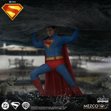 Mezco One:12 Collective Superman 2025 - Pre Order