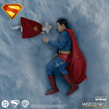 Mezco One:12 Collective Superman 2025 - Pre Order