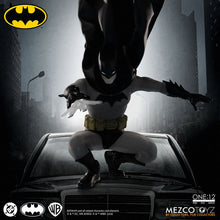 Mezco One:12 Collective Batman Year One - Preorder
