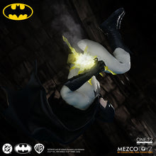 Mezco One:12 Collective Batman Year One - Preorder