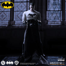 Mezco One:12 Collective Batman Year One - Preorder