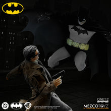 Mezco One:12 Collective Batman Year One - Preorder