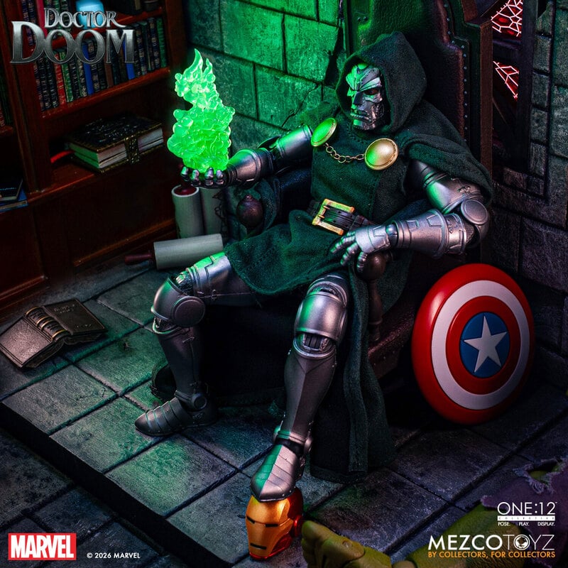 Mezco One:12 Collective Dr. Doom - Re-issue - PRE-ORDER – MallFish